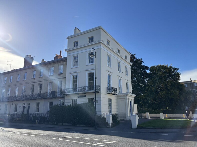 11 Montpellier Ter, Cheltenham for sale - Building Photo - Image 2 of 8