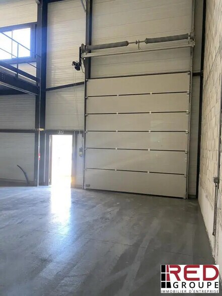 Industrial in Signes for lease - Building Photo - Image 2 of 5