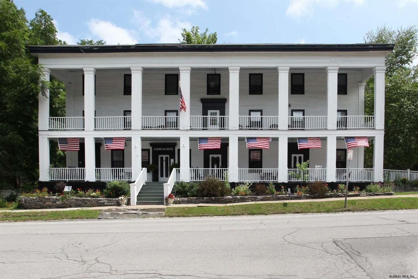 192 Main St, Sharon Springs, NY for sale Primary Photo- Image 1 of 1