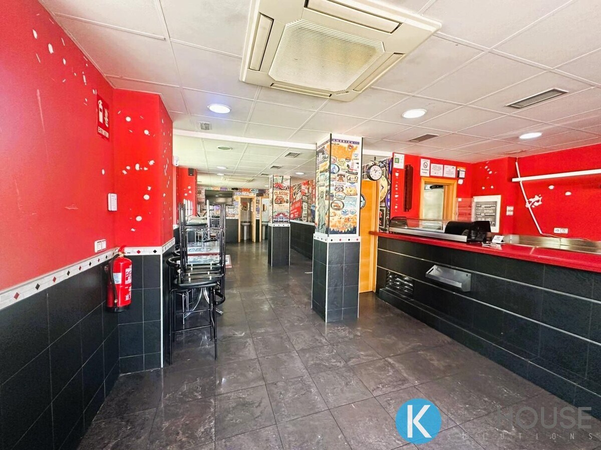 Velilla de San Antonio, MAD 28891 -  -  - Interior Photo - Image 1 of 17