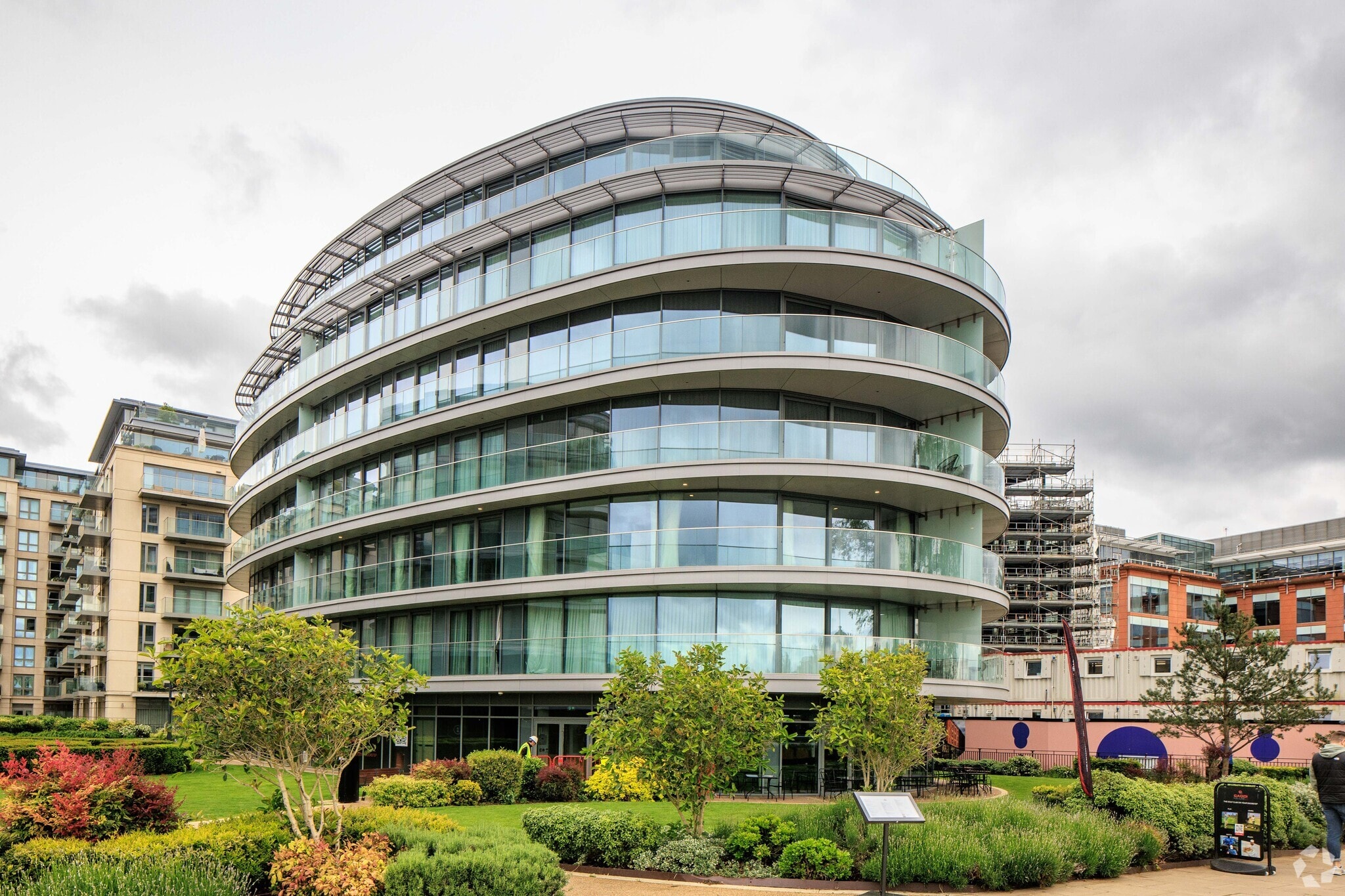 Parr's Way, London for sale Primary Photo- Image 1 of 1