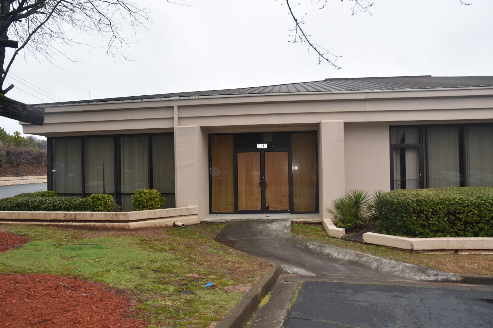 6113-6121 Oakbrook Pky, Norcross, GA for sale Building Photo- Image 1 of 12