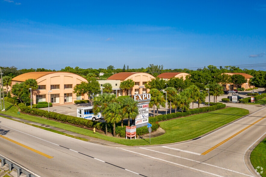 1901 Brantley Rd, Fort Myers, FL for lease - Building Photo - Image 1 of 16