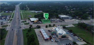 More details for 115-119 N Jim Miller Rd, Dallas, TX - Retail for Sale