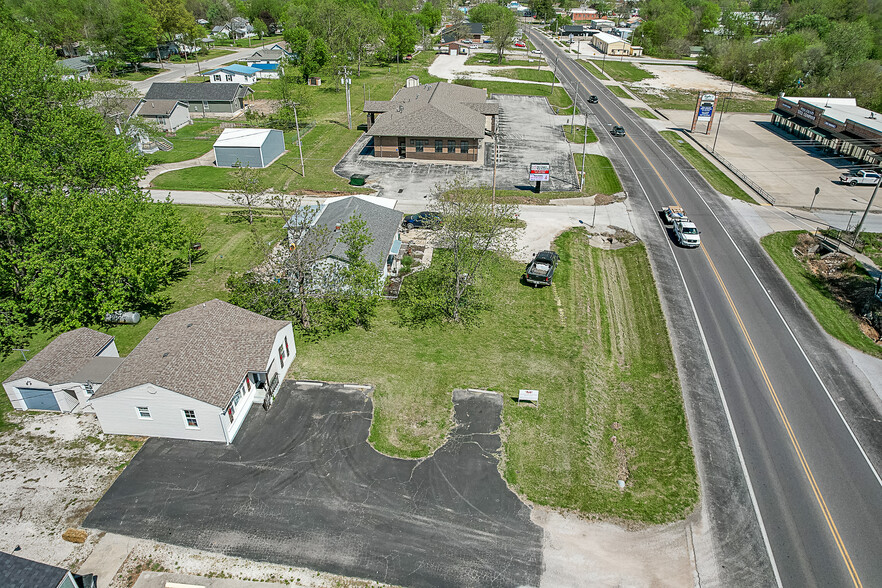 1409 W Broadway St, Bolivar, MO for sale - Aerial - Image 2 of 36