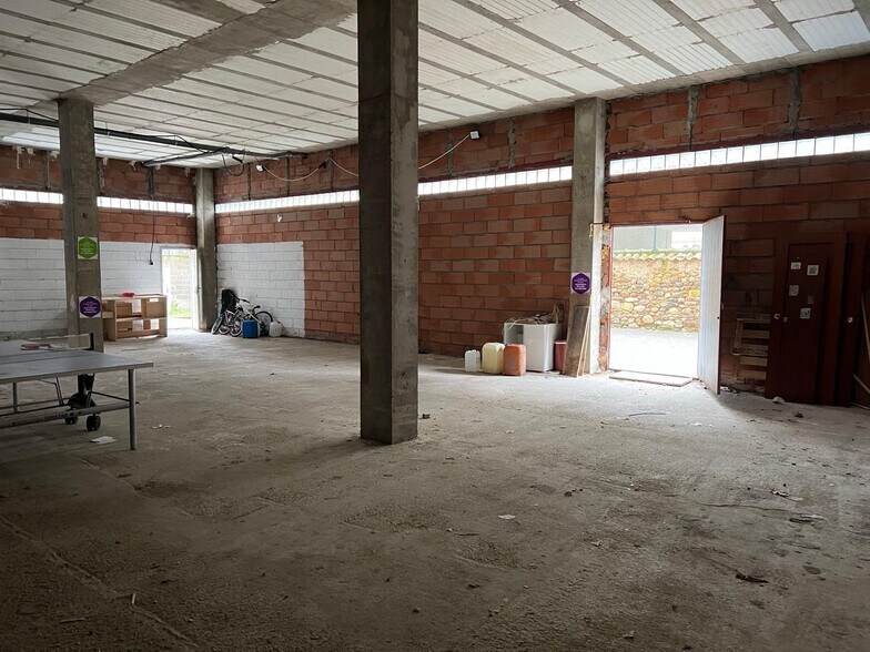 Retail in Ponferrada, León for lease - Building Photo - Image 1 of 9