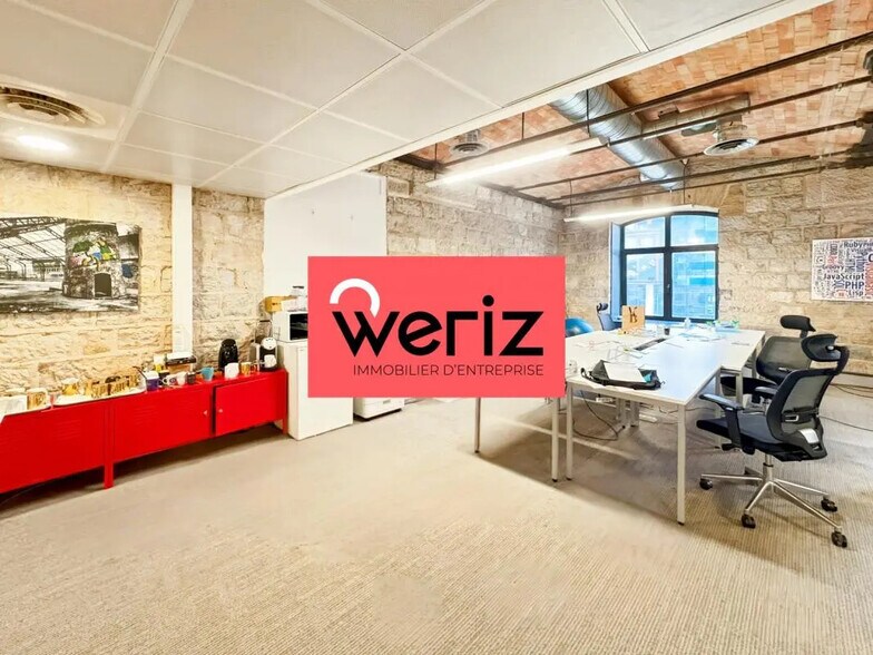 Office in Marseille for lease - Interior Photo - Image 2 of 8