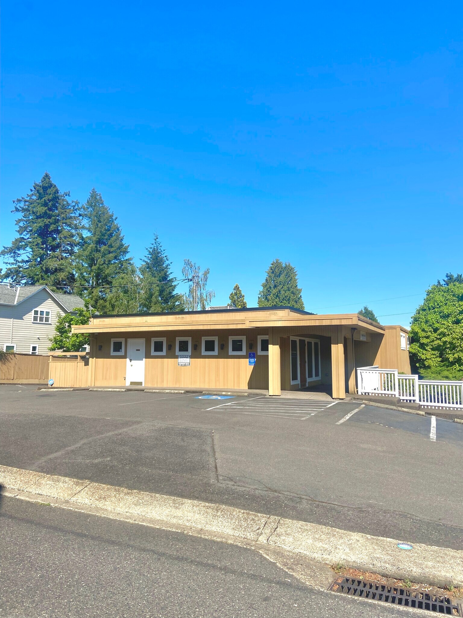 111-125 SW C Ave, Lake Oswego, OR for sale Building Photo- Image 1 of 1