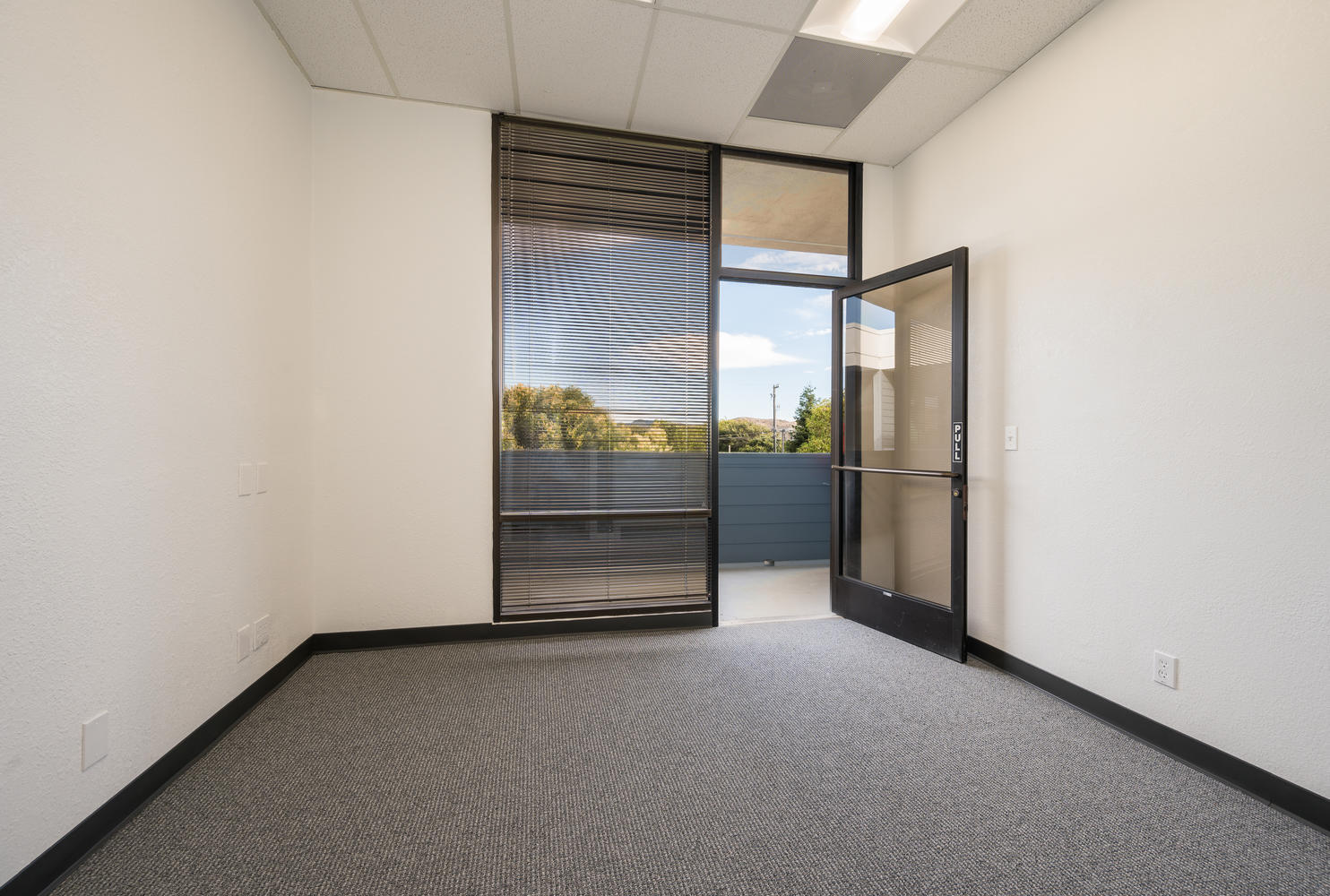 11573 Los Osos Valley Rd, San Luis Obispo, CA for lease Interior Photo- Image 1 of 6