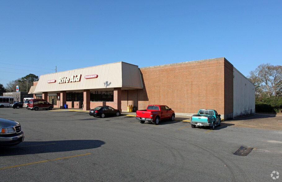 5301 Overlook Rd, Mobile, AL for sale - Building Photo - Image 3 of 13