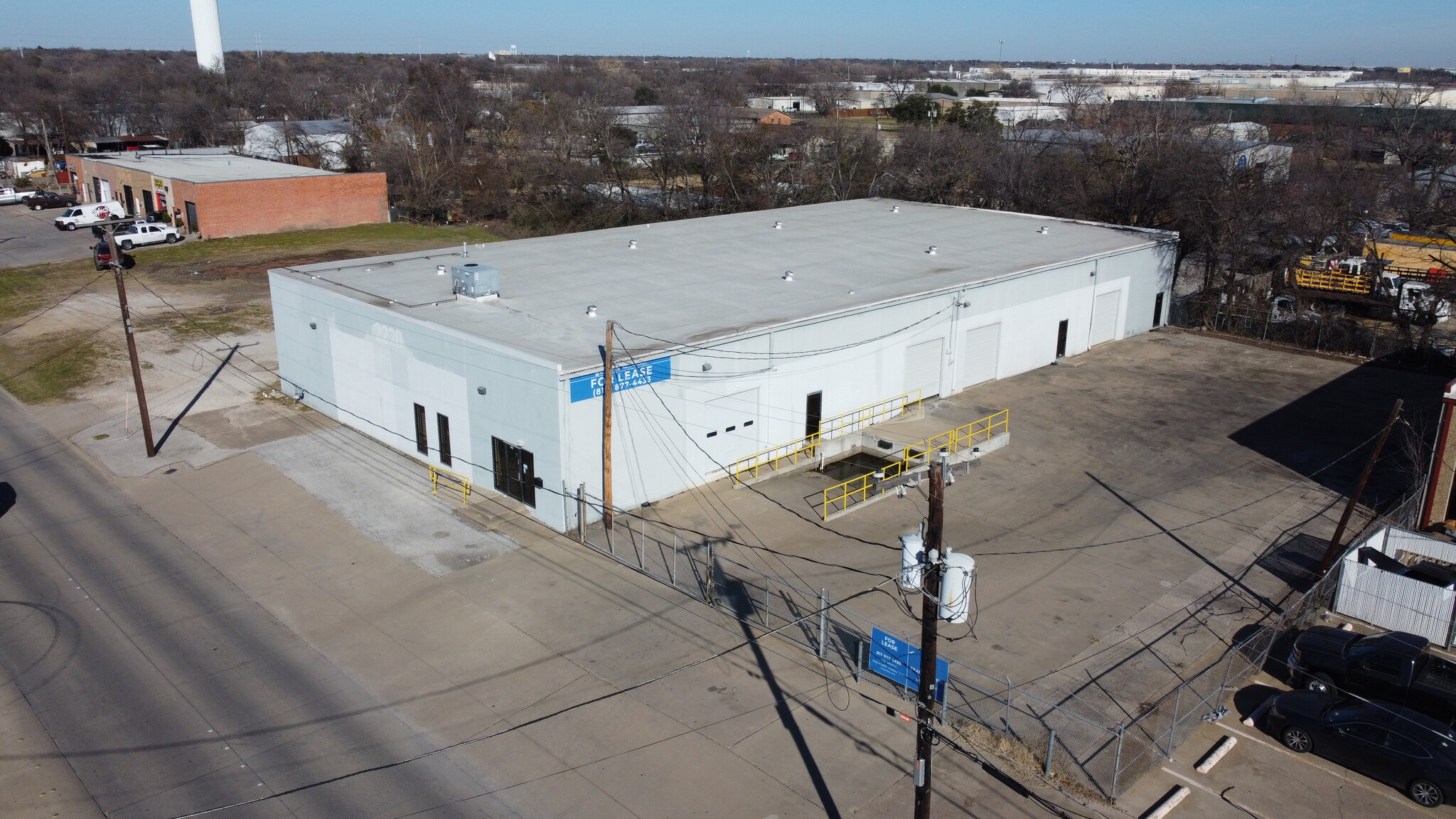 2220 Carson St, Haltom City, TX for lease Building Photo- Image 1 of 7