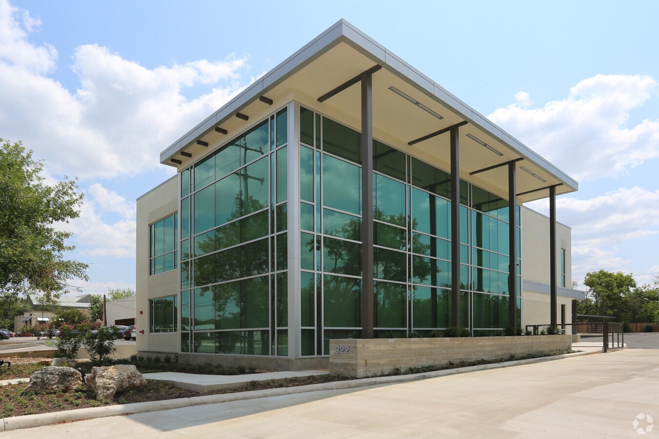 322 W Sunset Rd, San Antonio, TX 78209