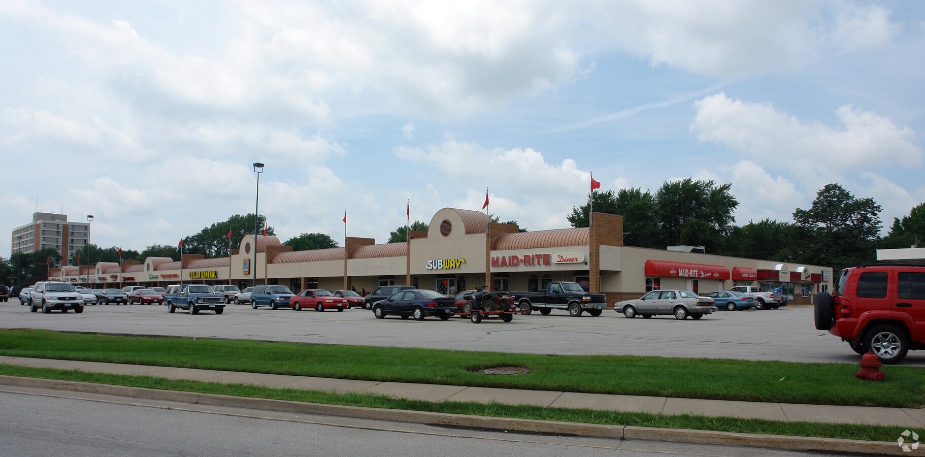 609681 Avenue Of The Cities, East Moline, IL 61244