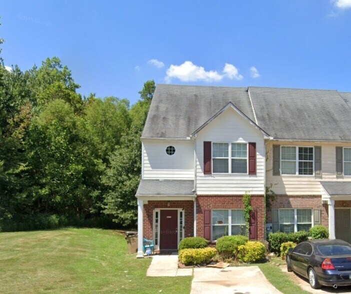 268 Brookview Dr, Riverdale, GA 30274