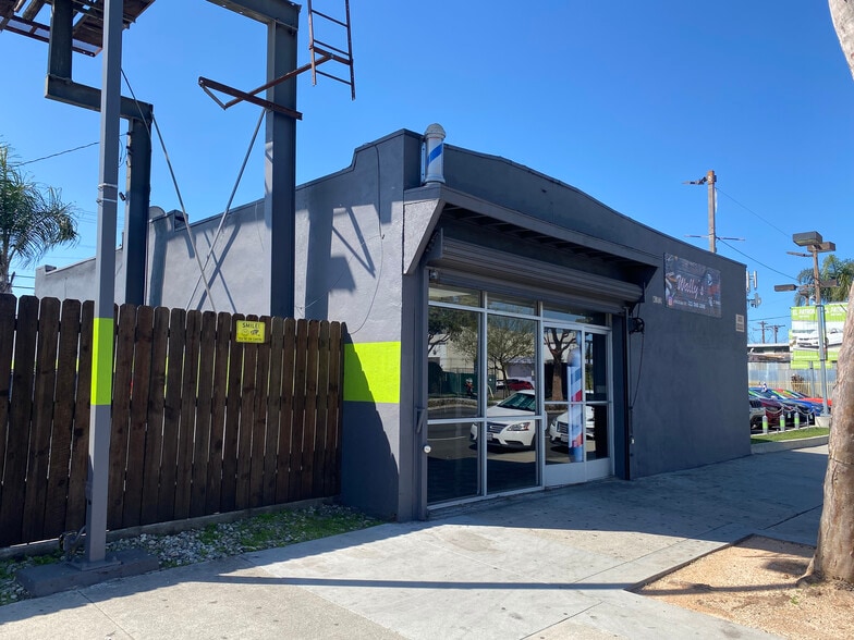 4308 E Firestone Blvd, South Gate, CA for sale - Building Photo - Image 3 of 8