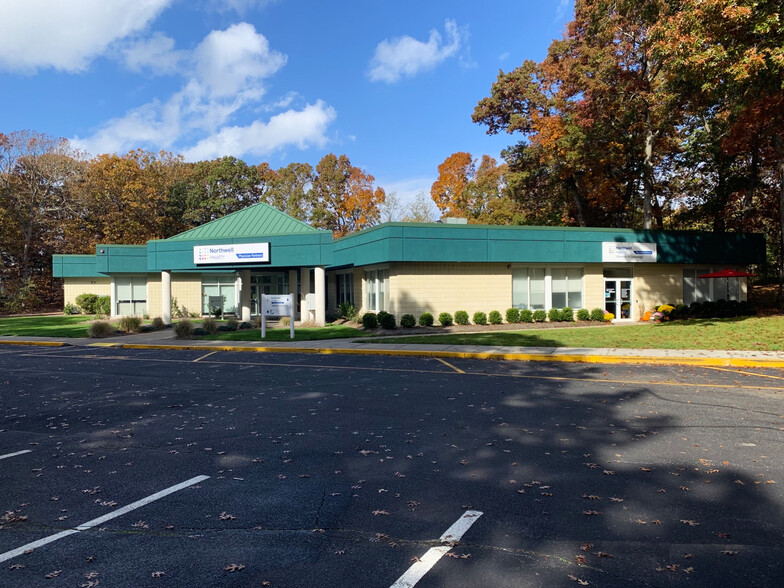 271 Route 25A, Wading River, NY for lease - Building Photo - Image 3 of 25