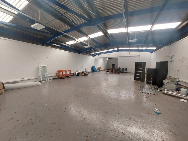 Lochlands Loan, Larbert for lease - Interior Photo - Image 2 of 4