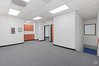 90 Spruce Ave, South San Francisco, CA for lease Lobby- Image 2 of 7