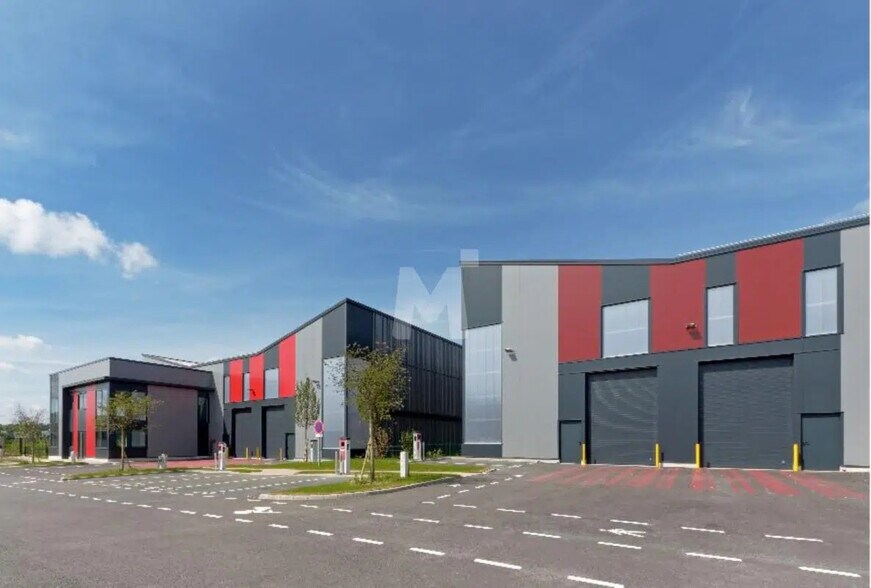 Flex in Limeil-Brévannes for lease - Building Photo - Image 1 of 10