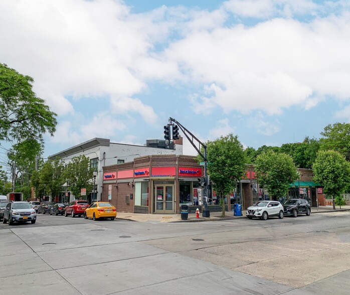 570-584 Gramatan Ave, Mount Vernon, NY for sale - Primary Photo - Image 1 of 2