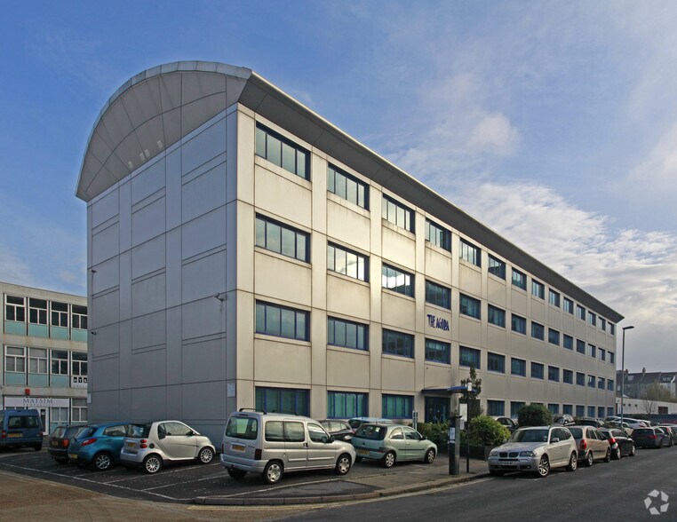 Ellen St, Hove for lease - Primary Photo - Image 1 of 9