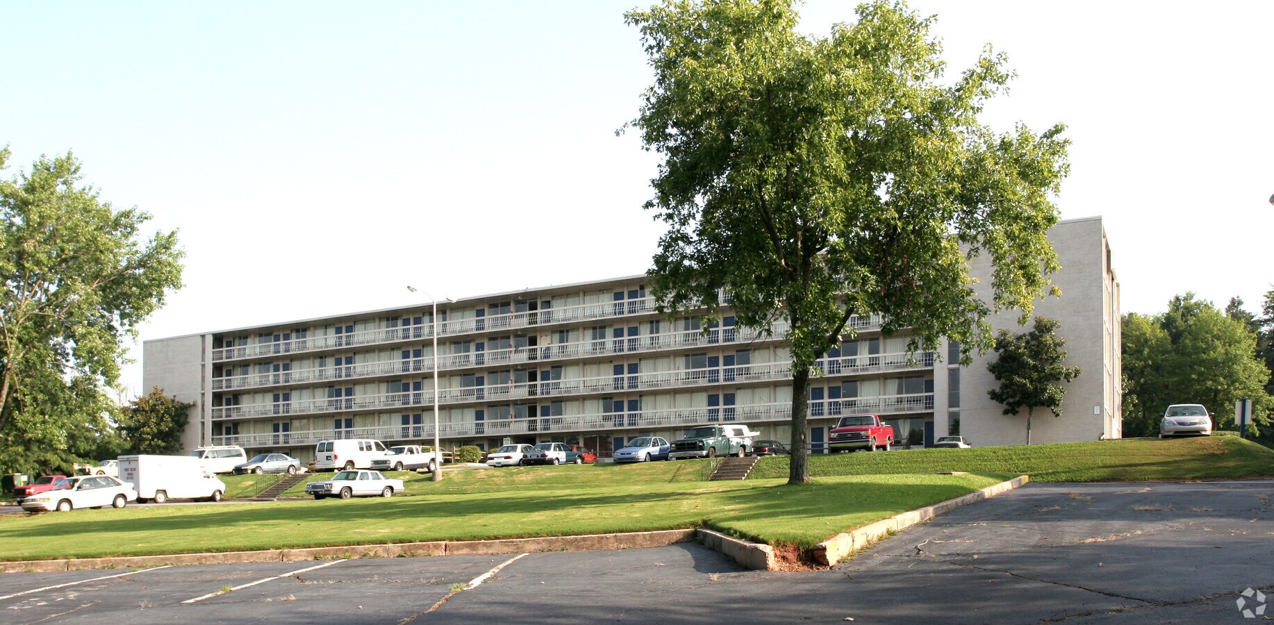 400 Beacon Pkwy W, Birmingham, AL 35209 Property Record