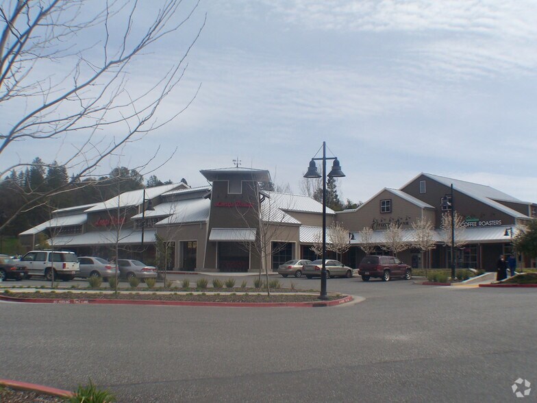 10019-10045 Combie Rd, Auburn, CA for lease - Building Photo - Image 2 of 3