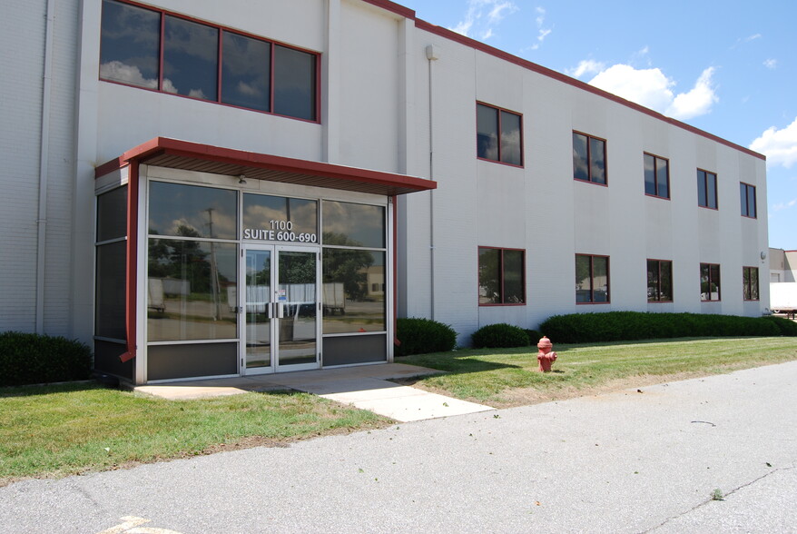 1100 N Sherman St, York, PA for lease - Building Photo - Image 2 of 8