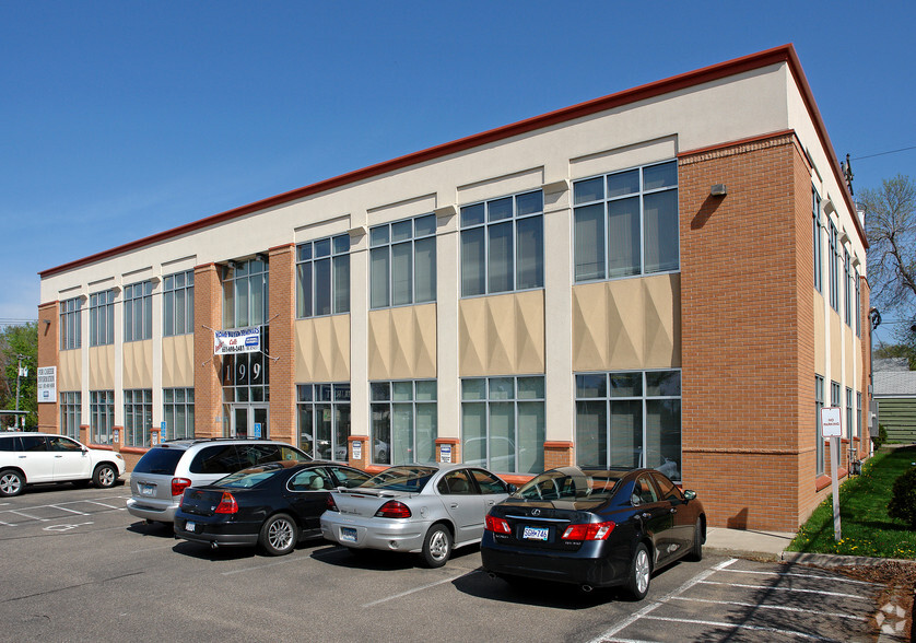 1991 Ford Pky, Saint Paul, MN for lease - Primary Photo - Image 1 of 4