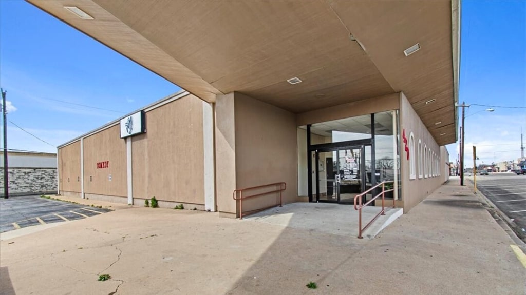 420 E Ave C, Killeen, TX for lease Interior Photo- Image 1 of 30