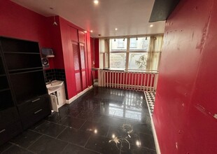 56 Westway, Caterham for lease Interior Photo- Image 2 of 5