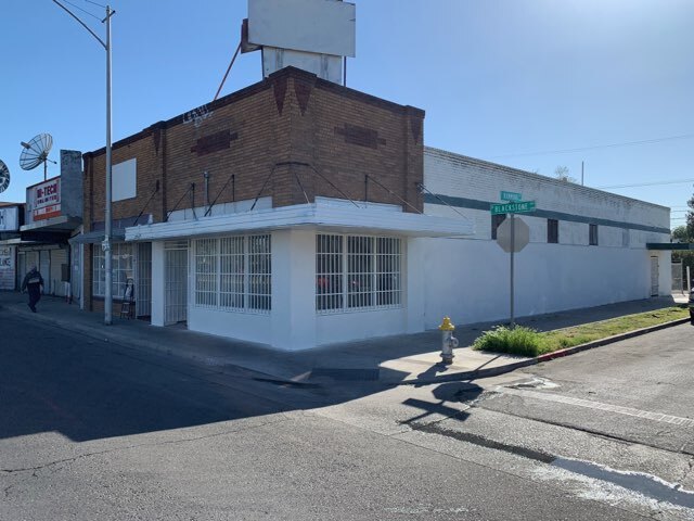 1237 N Blackstone Ave, Fresno, CA for lease Primary Photo- Image 1 of 5