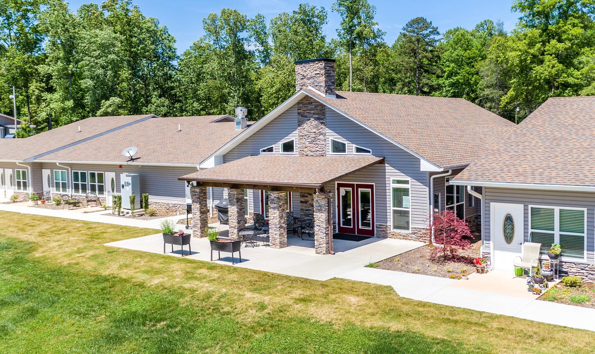 168 Stonehenge Dr, Blairsville, GA 30512 Stonehenge Senior Living