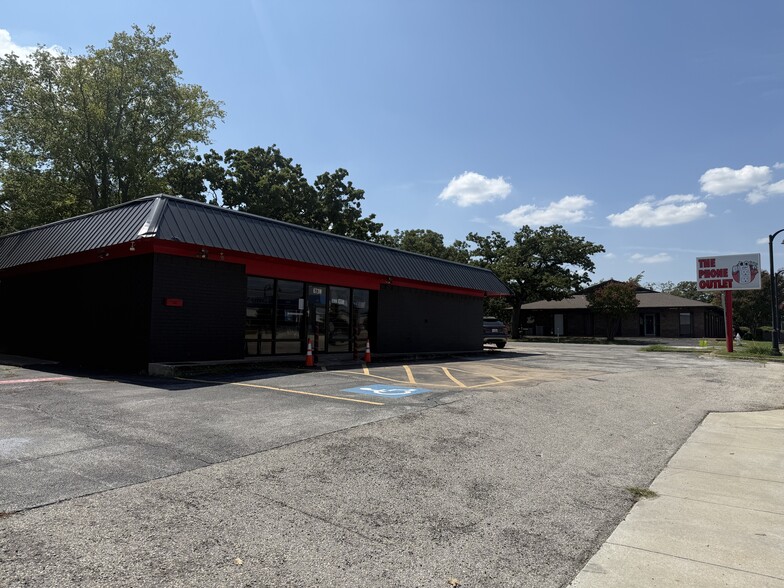 673 W Pipeline Rd, Hurst, TX for sale - Building Photo - Image 1 of 8