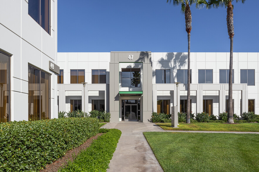 47 Discovery, Irvine, CA for lease - Primary Photo - Image 1 of 19