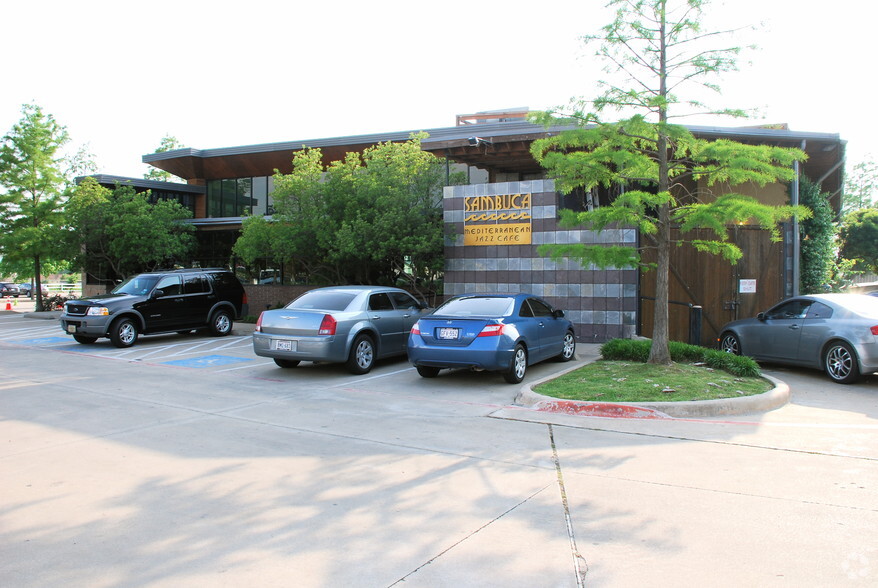 15207 Addison Rd, Addison, TX for sale - Primary Photo - Image 1 of 1