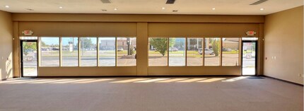1911 S Sunnylane Rd, Del City, OK for lease Interior Photo- Image 2 of 3