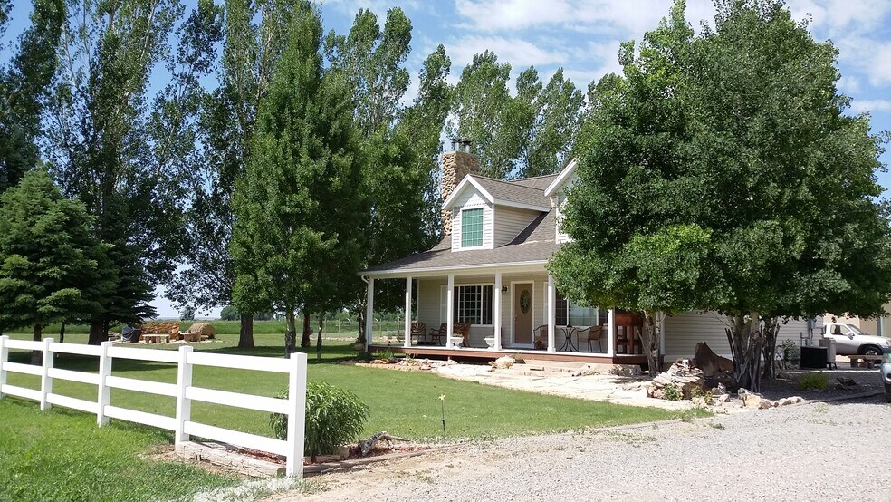 5056 S 9500 E, Jensen, UT for sale - Building Photo - Image 1 of 1