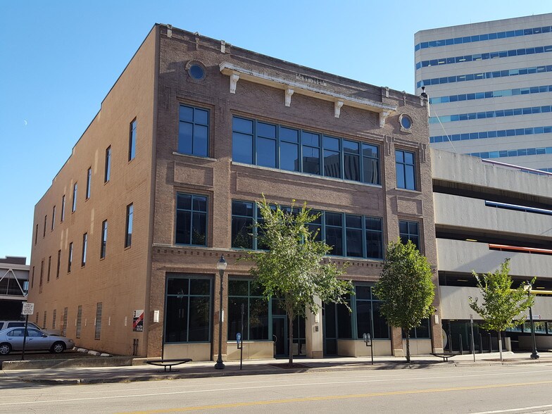 213 4th Ave SE, Cedar Rapids, IA for sale - Other - Image 1 of 1