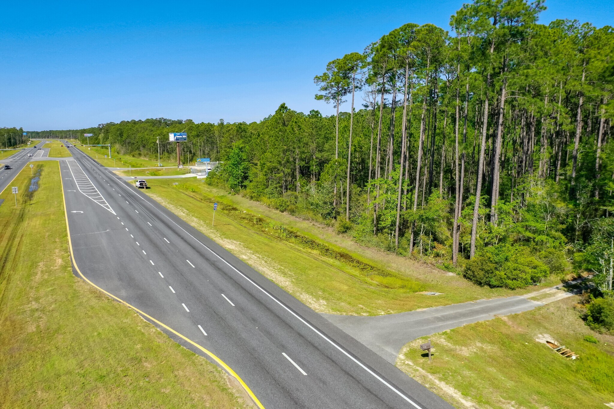 19494 US331, Freeport, FL 32439