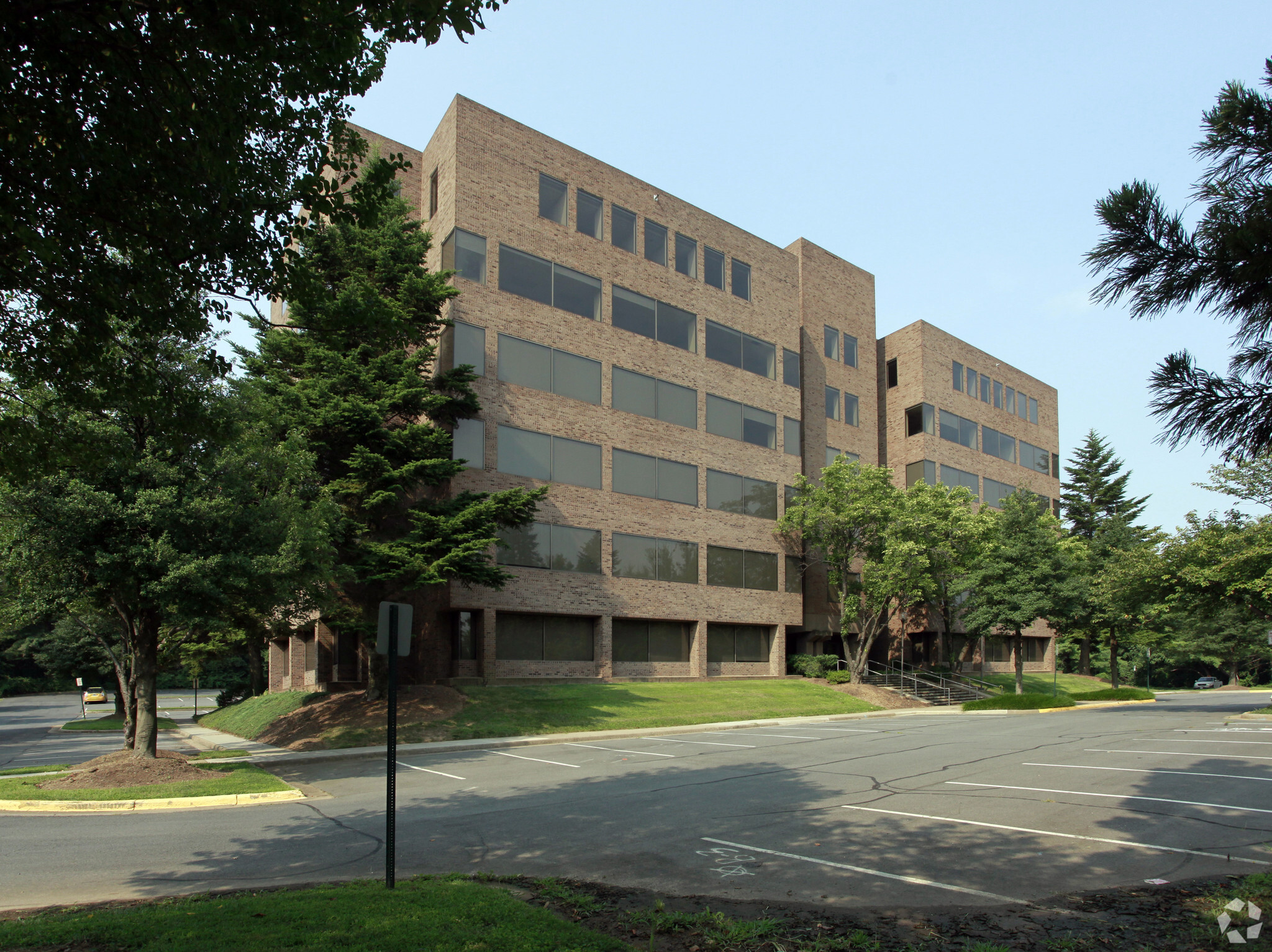 8003 Westpark Dr, McLean, VA for sale Primary Photo- Image 1 of 1