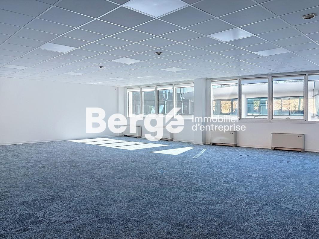 Office in Valbonne for lease Building Photo- Image 1 of 7