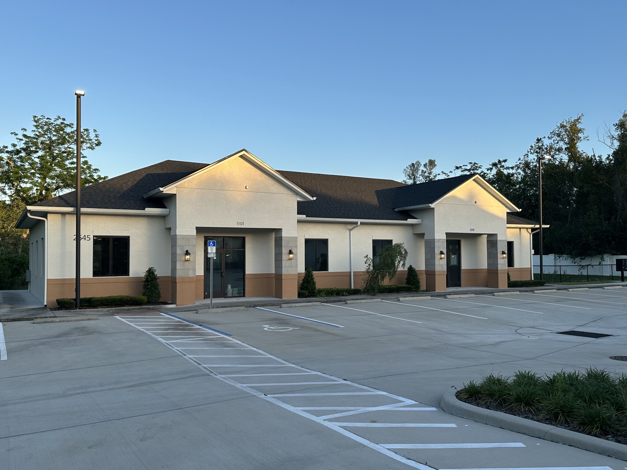 2645 W State Rd 426, Oviedo, FL for lease Building Photo- Image 1 of 1