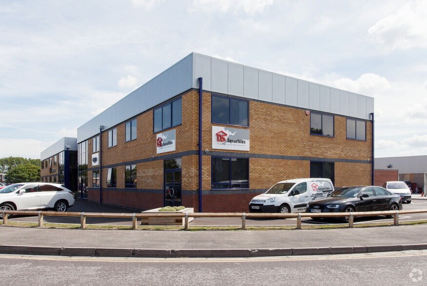 78 Oldmixon Cres, Weston Super Mare, AVN BS24 9AX