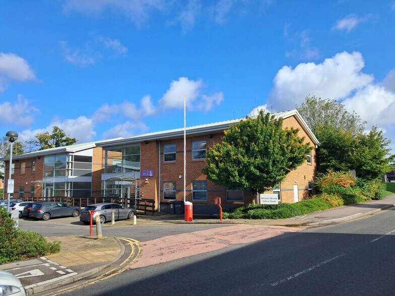 Molly Millars Ln, Wokingham for lease - Building Photo - Image 1 of 7