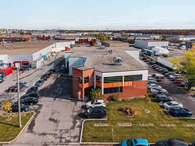 1051 Rue du Viger, Terrebonne, QC for sale - Building Photo - Image 2 of 10