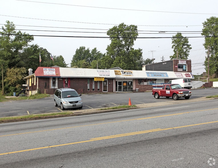 560 SE Windy Hill Rd, Smyrna, GA for sale - Building Photo - Image 3 of 4