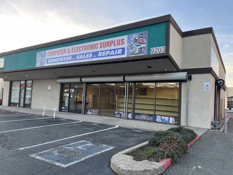 9203 Folsom Blvd, Sacramento, CA for lease - Building Photo - Image 2 of 3