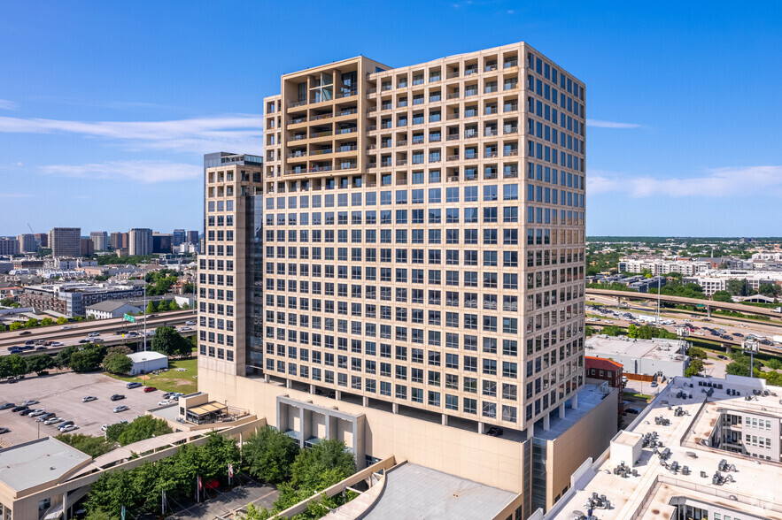 1722 Routh St, Dallas, TX for lease - Building Photo - Image 1 of 22