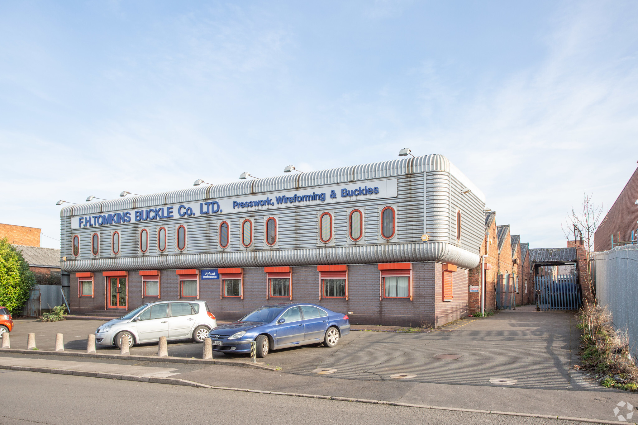 Brockhurst Crescent, Walsall for sale Primary Photo- Image 1 of 1